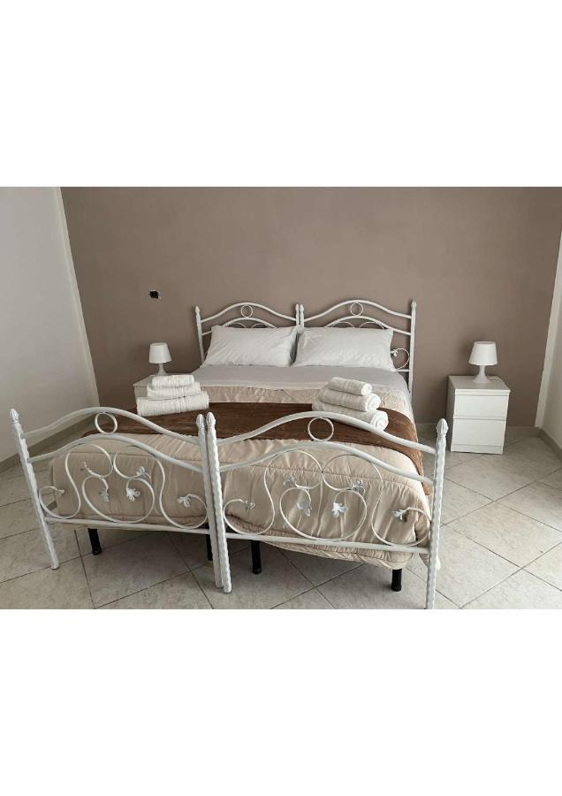 نابولي La Svolta Rooms المظهر الخارجي الصورة
